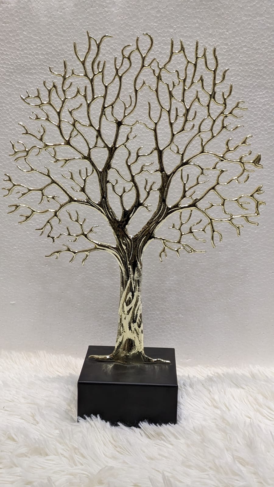 "Eternal Roots: Handcrafted Metal Tree of Life"